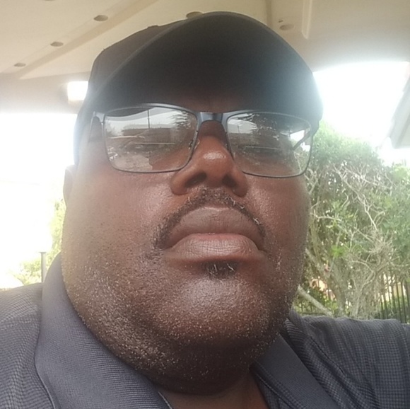 Meet your Posher, Willie - Picture 1 of 1